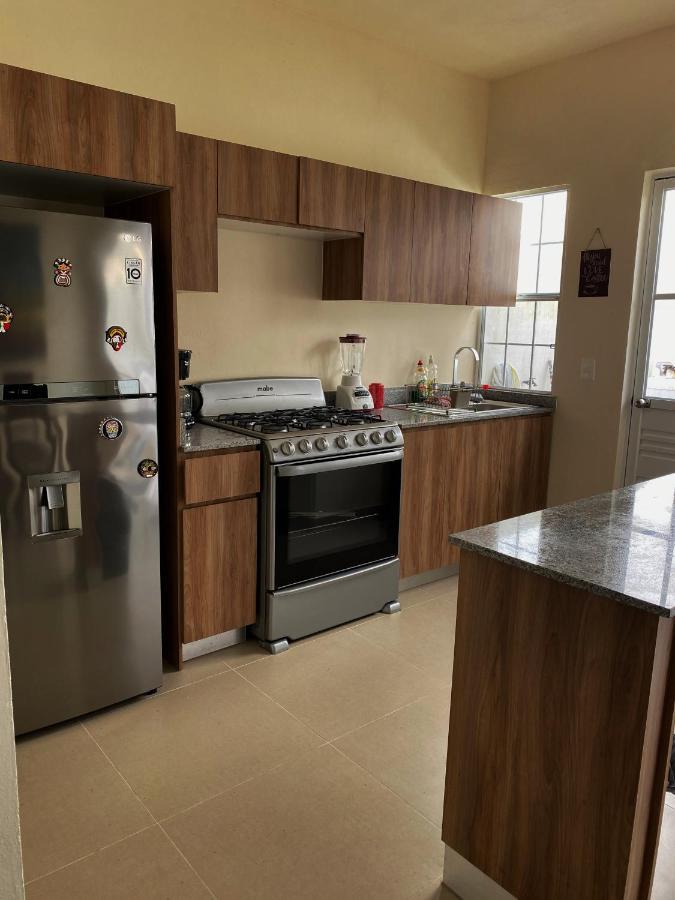 Cozy Family Vacation Home Near The Beach! Playa del Carmen Esterno foto